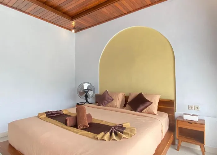 The Tepi Danau And Natural Hot Spring Lodge