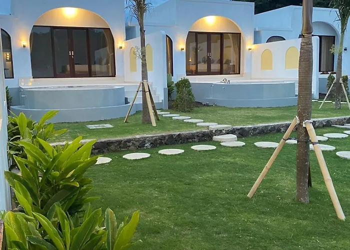 The Tepi Danau And Natural Hot Spring Lodge