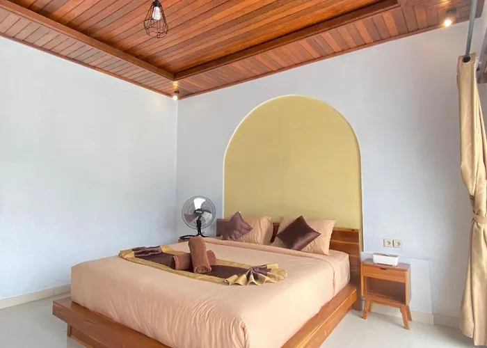 The Tepi Danau And Natural Hot Spring Lodge *