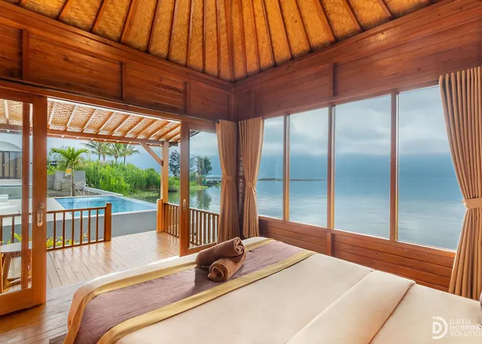The Tepi Danau And Natural Hot Spring Lodge