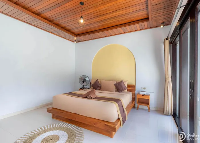 The Tepi Danau And Natural Hot Spring Lodge